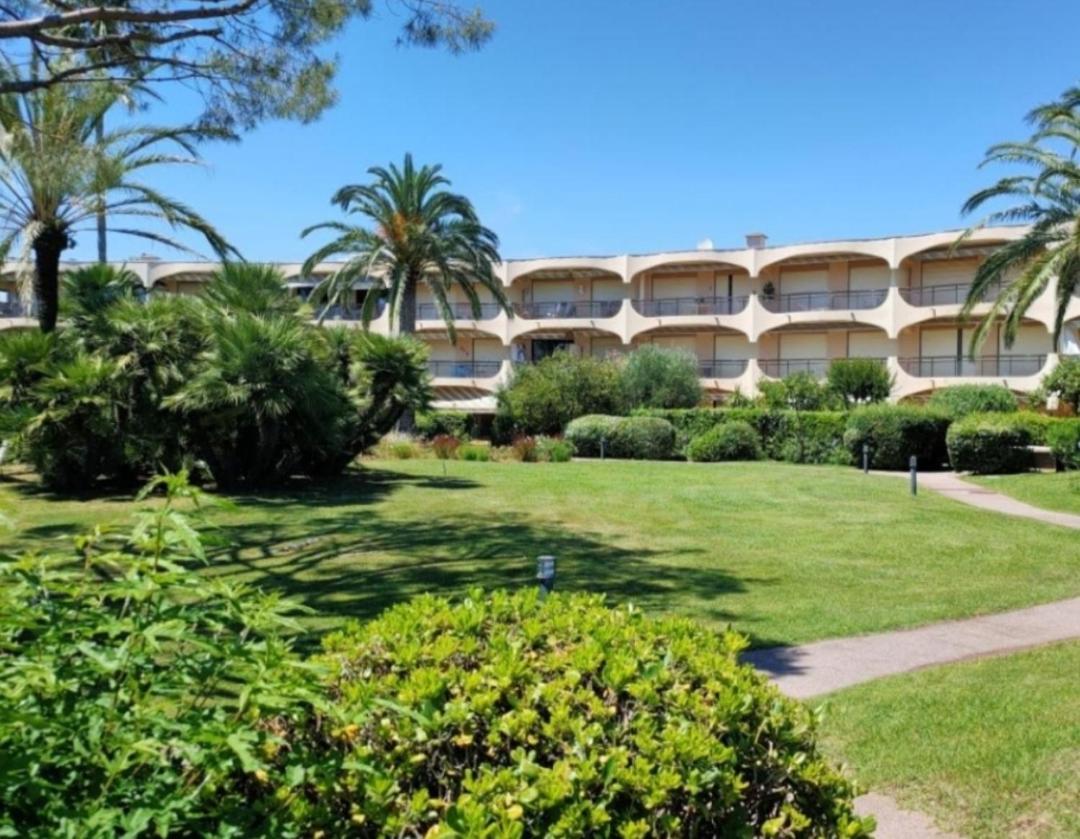 Charmant Studio Villeneuve-Loubet Extérieur photo