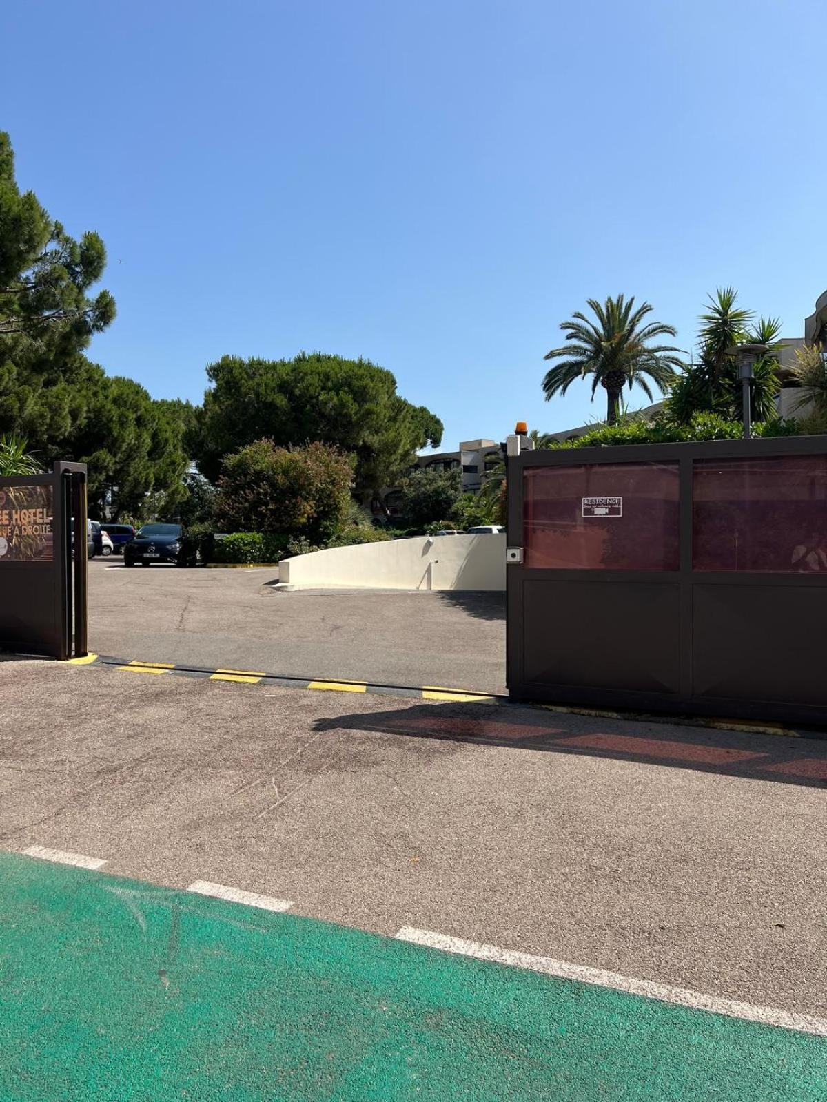 Charmant Studio Villeneuve-Loubet Extérieur photo